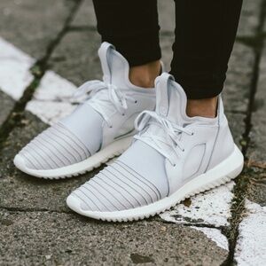 [Adidas] Women's Tubular Defiant Crystal White Sneakers